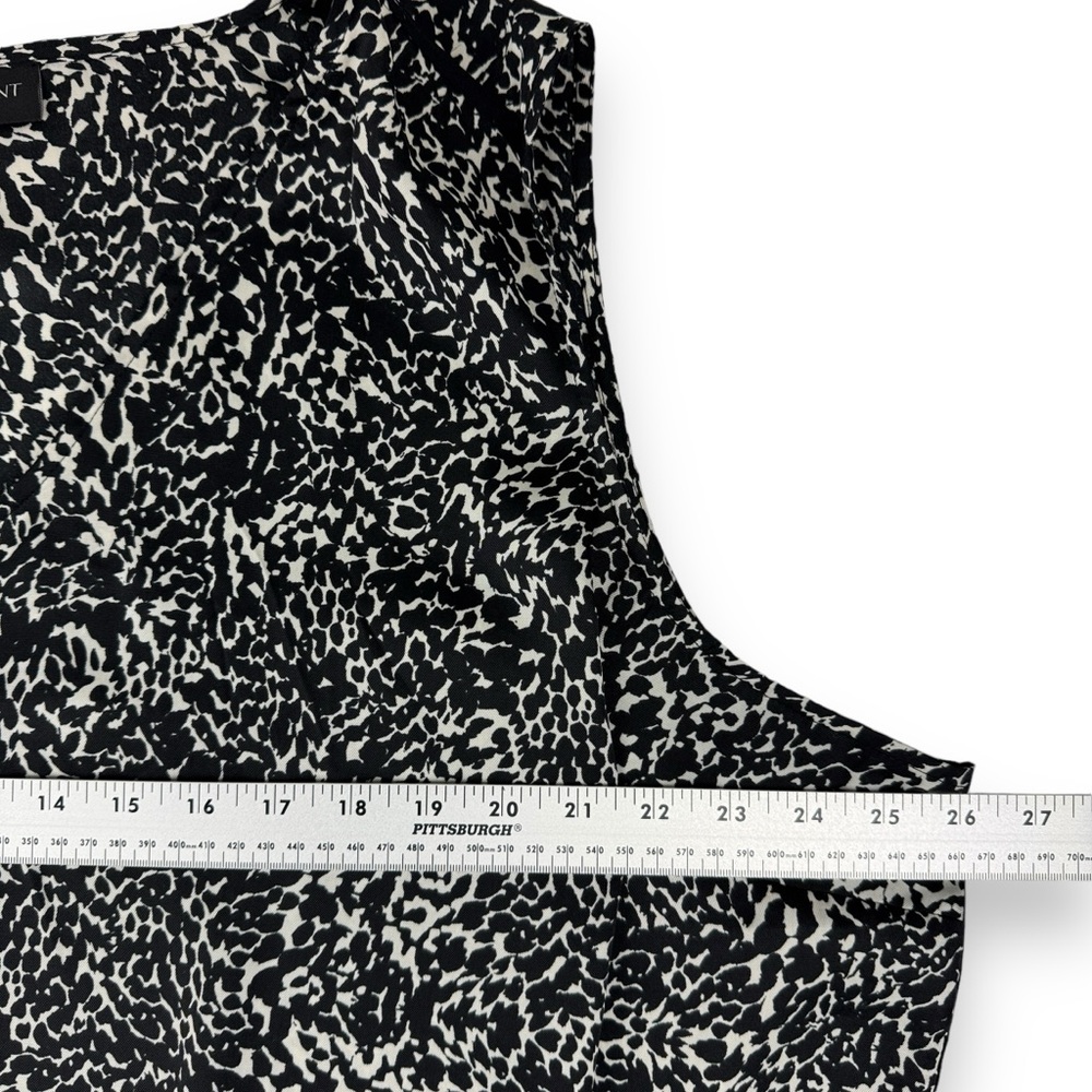 Lane Bryant Sleeveless Blouse Plus 22 Shirt Leopard Animal V-Neck High Low‎ B/W - Picture 9 of 15